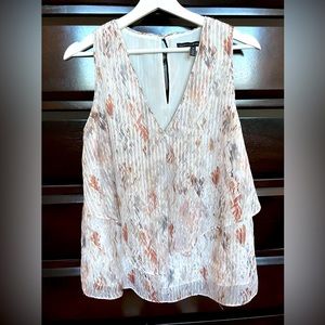 WHITE HOUSE BLACK MARKET Medium cream silky flowy layered sleeveless top EUC